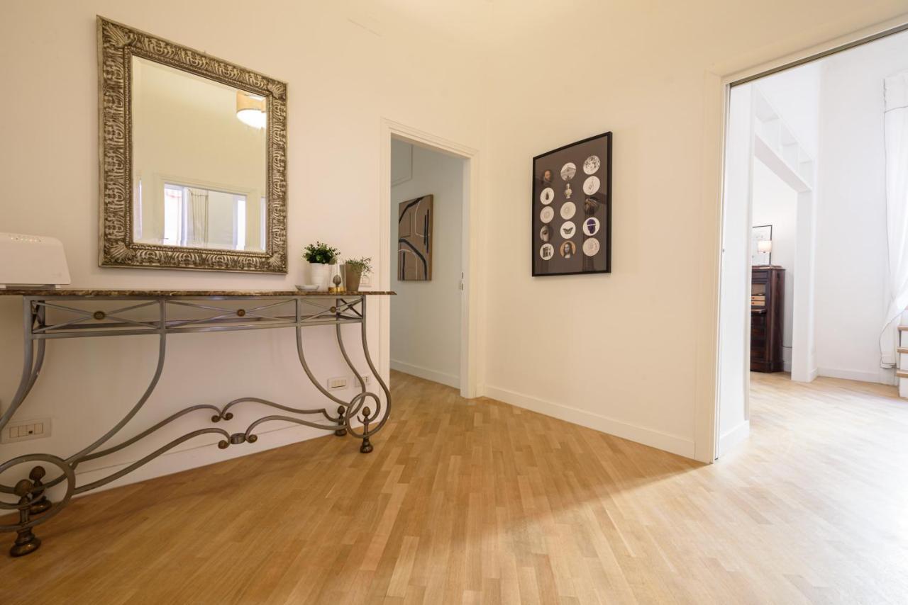 Appartement Largo Vasto A Chiaia 82 Naples