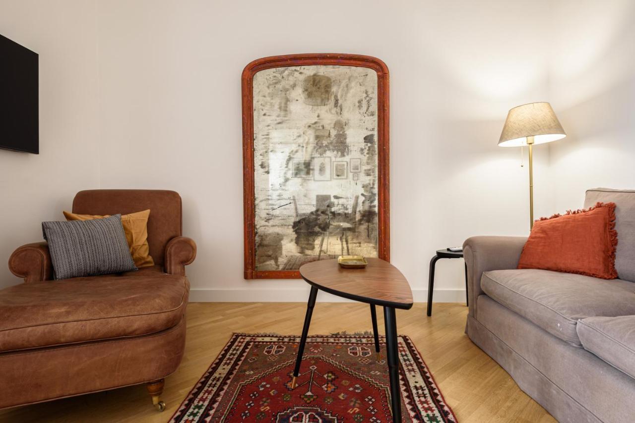 Largo Vasto A Chiaia 82 Appartement Naples
