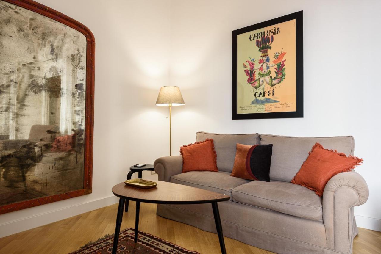 Appartement Largo Vasto A Chiaia 82 Naples