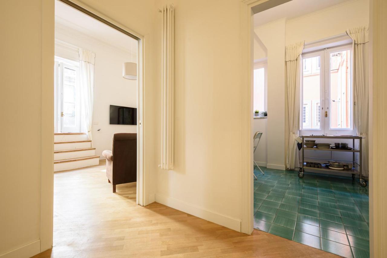 Appartement Largo Vasto A Chiaia 82 Naples
